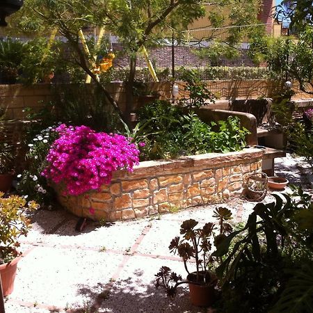 Marinette Bed & Breakfast Barcellona-Pozzo di Gotto Bagian luar foto